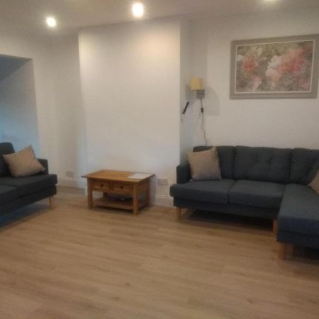 Cheltenham - 3 Bedroom, Parking, Disneyplus Ngoại thất bức ảnh
