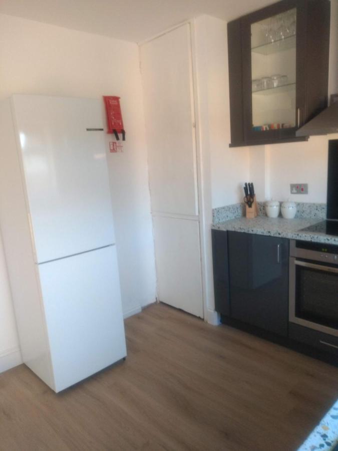 Cheltenham - 3 Bedroom, Parking, Disneyplus Ngoại thất bức ảnh