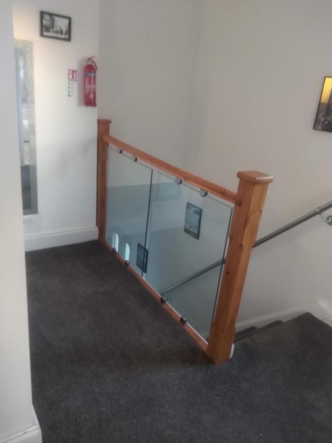 Cheltenham - 3 Bedroom, Parking, Disneyplus Ngoại thất bức ảnh