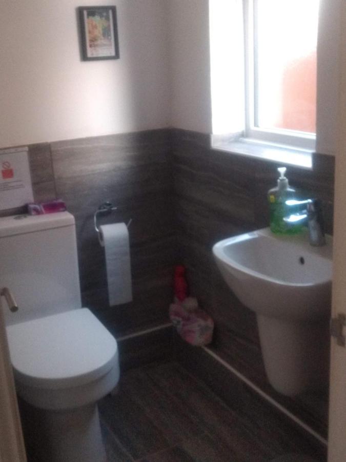 Cheltenham - 3 Bedroom, Parking, Disneyplus Ngoại thất bức ảnh